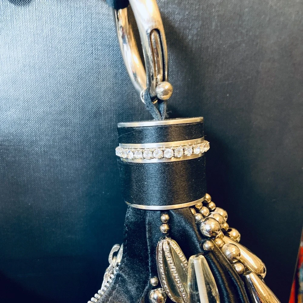 ⭐️SOLD⭐️ Chloe Beaded Bag - Picture 2 of 5